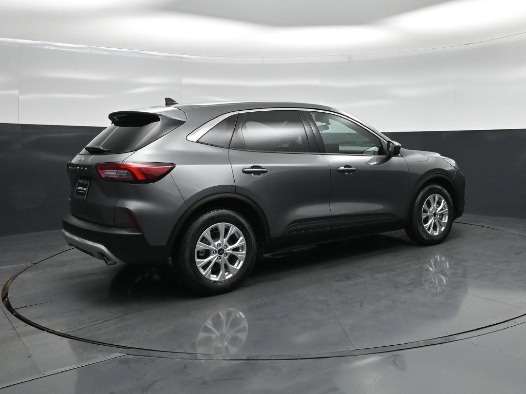 Used 2023 Ford Escape Active w/ Tech Pack #2 FWD image 26