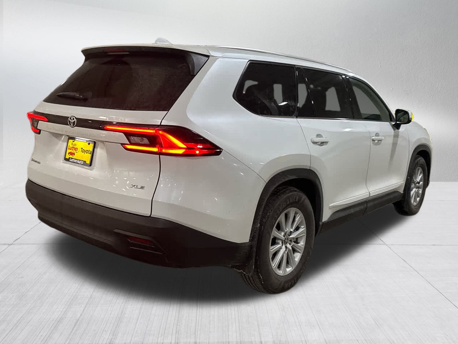 Certified 2025 Toyota Grand Highlander AWD Hybrid image 6