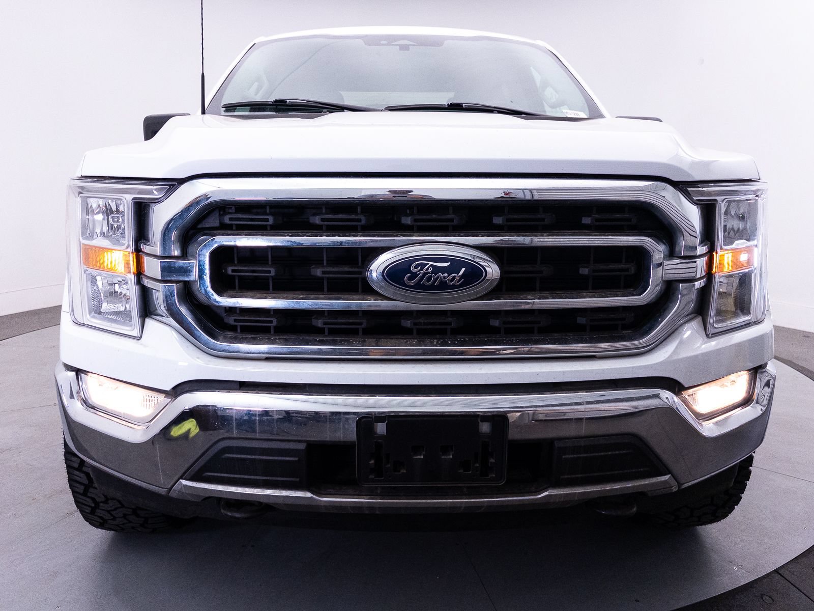 Used 2023 Ford F150 XLT w/ XTR Package AWD/4WD image 12
