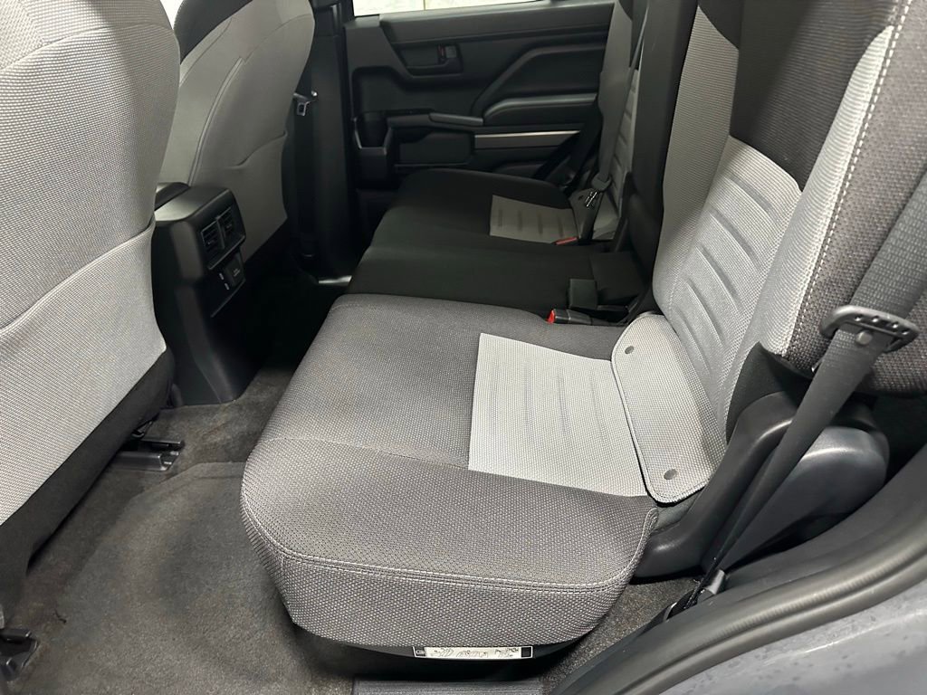 Used 2025 Toyota 4Runner TRD Off-Road image 43