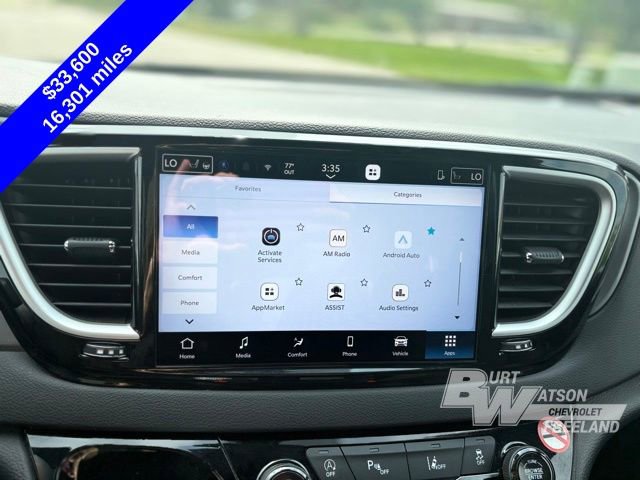 Used 2026 Chrysler Pacifica Select FWD image 18