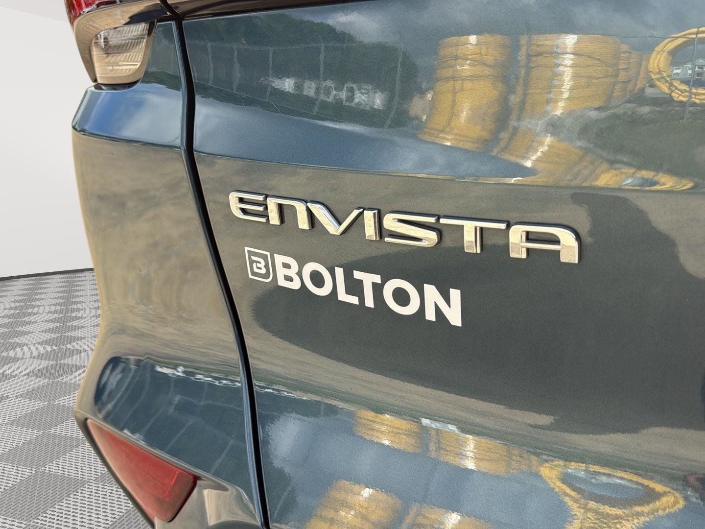 Used 2024 Buick Envista Preferred w/ Advanced Safety Package image 10