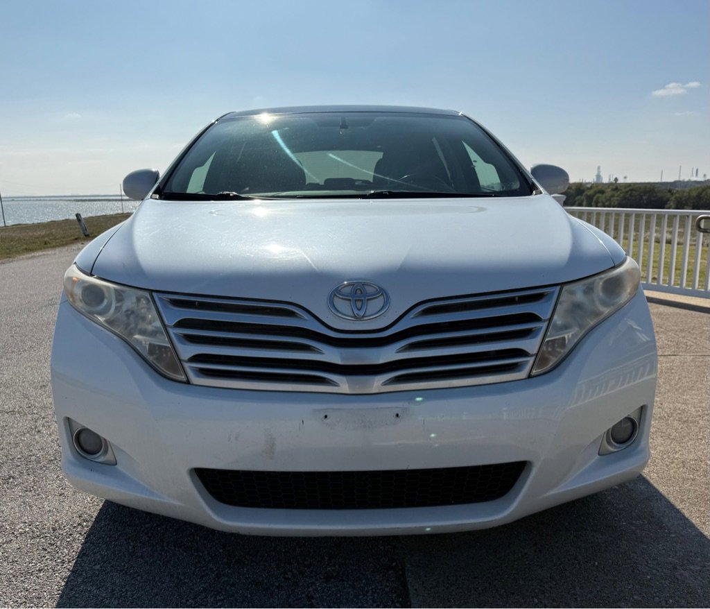 Used 2010 Toyota Venza w/ Premium Pkg #2 image 2