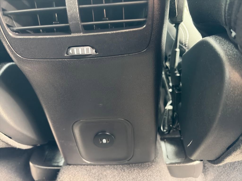 Used 2023 Ford Escape Active image 35