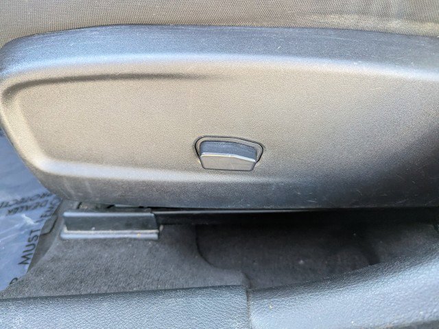 Used 2018 Dodge Charger SXT w/ Blacktop Package image 12