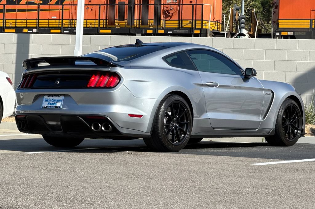 Used 2020 Ford Mustang Shelby GT350 w/ Technology Package RWD image 7