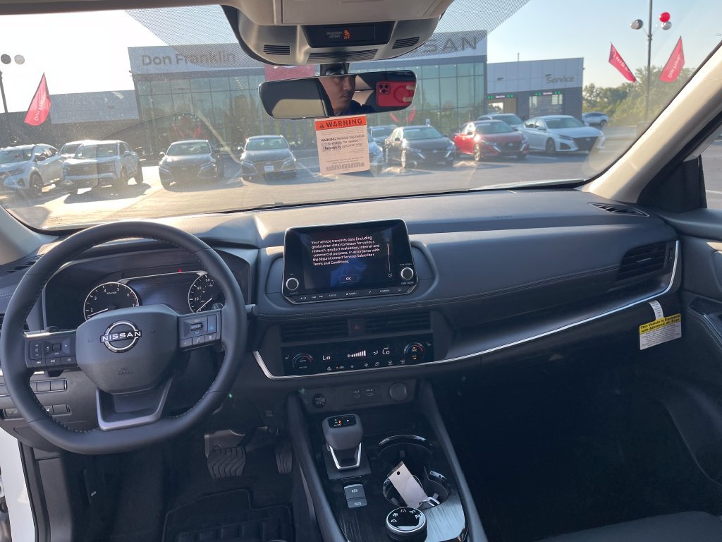 New 2026 Nissan Rogue Dark Armor AWD/4WD image 15