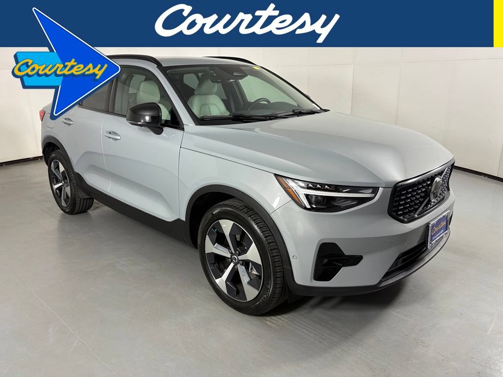 Used 2026 Volvo XC40 B5 Plus