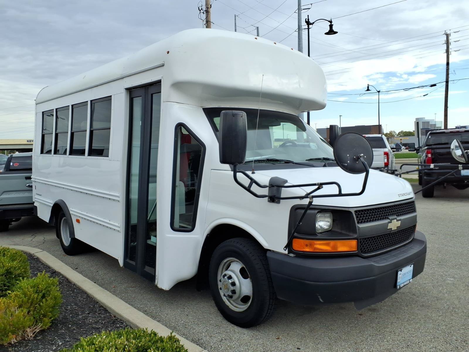 Used 2014 Chevrolet Express 3500 w/ School Bus Package RWD image 5