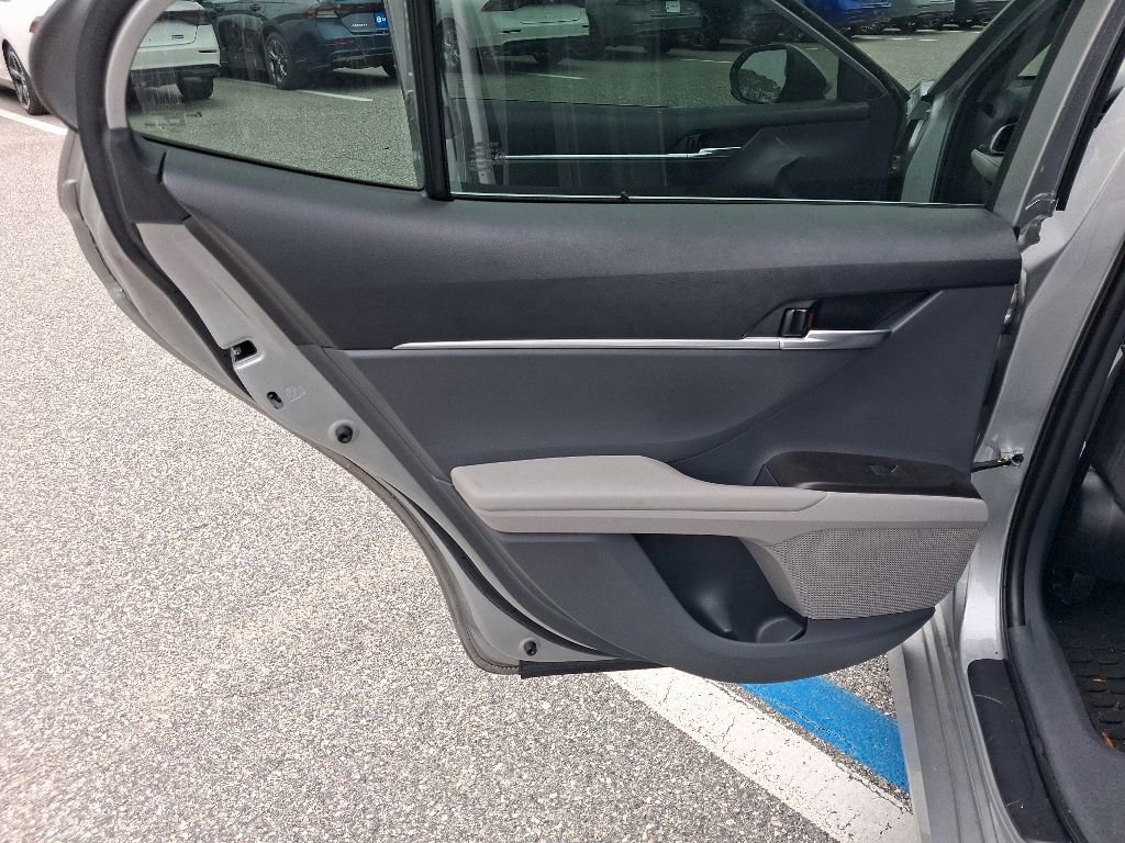 Used 2023 Toyota Camry LE FWD image 19