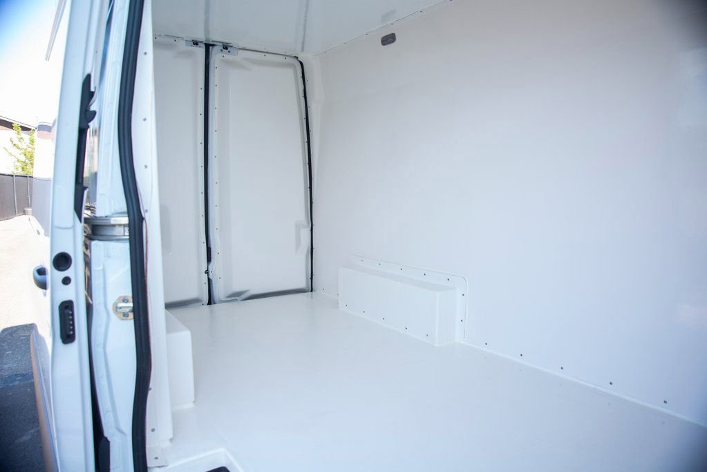 Used 2024 Mercedes-Benz Sprinter 144 Cargo image 37
