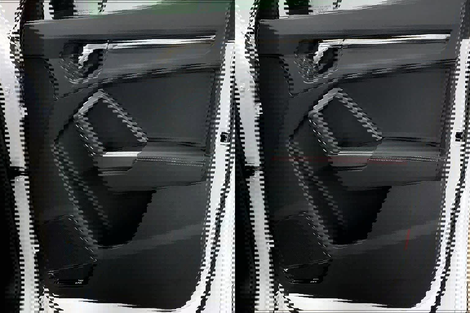 Certified 2025 Audi Q3 2.0T Premium Plus w/ Premium Plus Package image 26