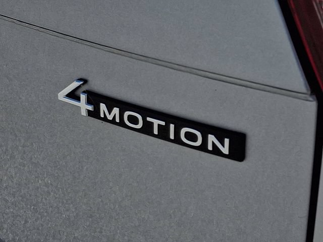 Used 2022 Volkswagen Tiguan SE R-Line AWD/4WD image 31