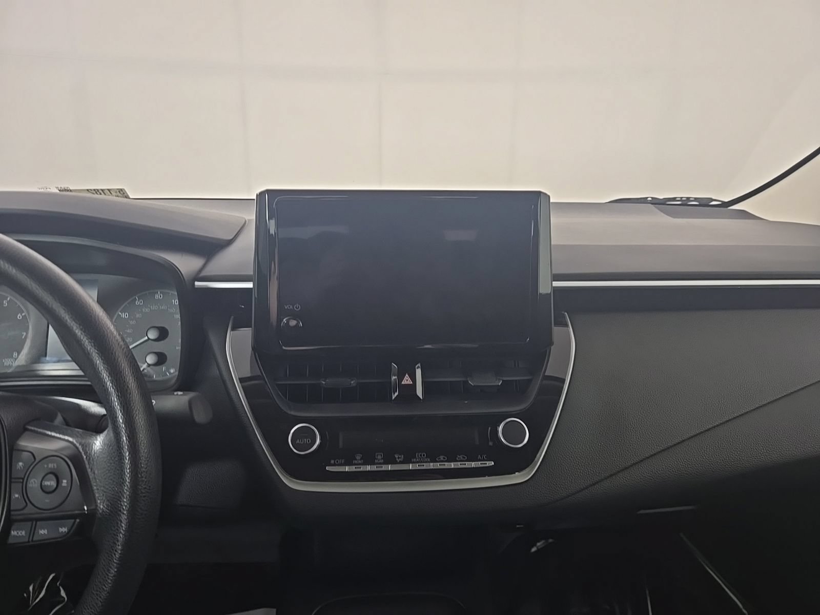 Used 2024 Toyota Corolla LE FWD image 10