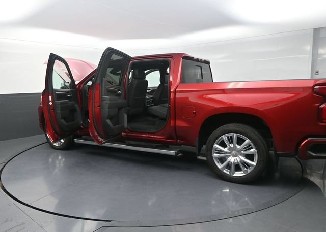 Used 2023 Chevrolet Silverado 1500 High Country w/ High Country Premium Package AWD/4WD image 33