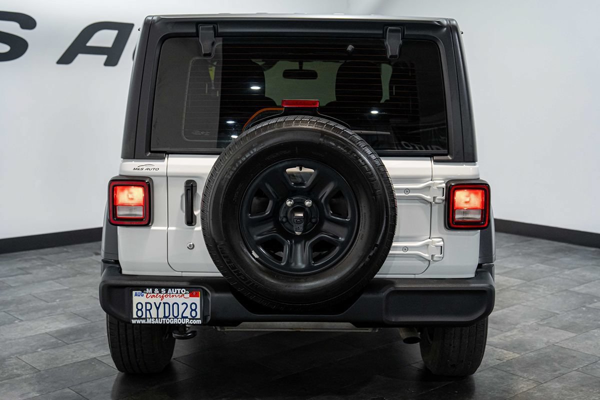 Used 2020 Jeep Wrangler Sport AWD/4WD image 5