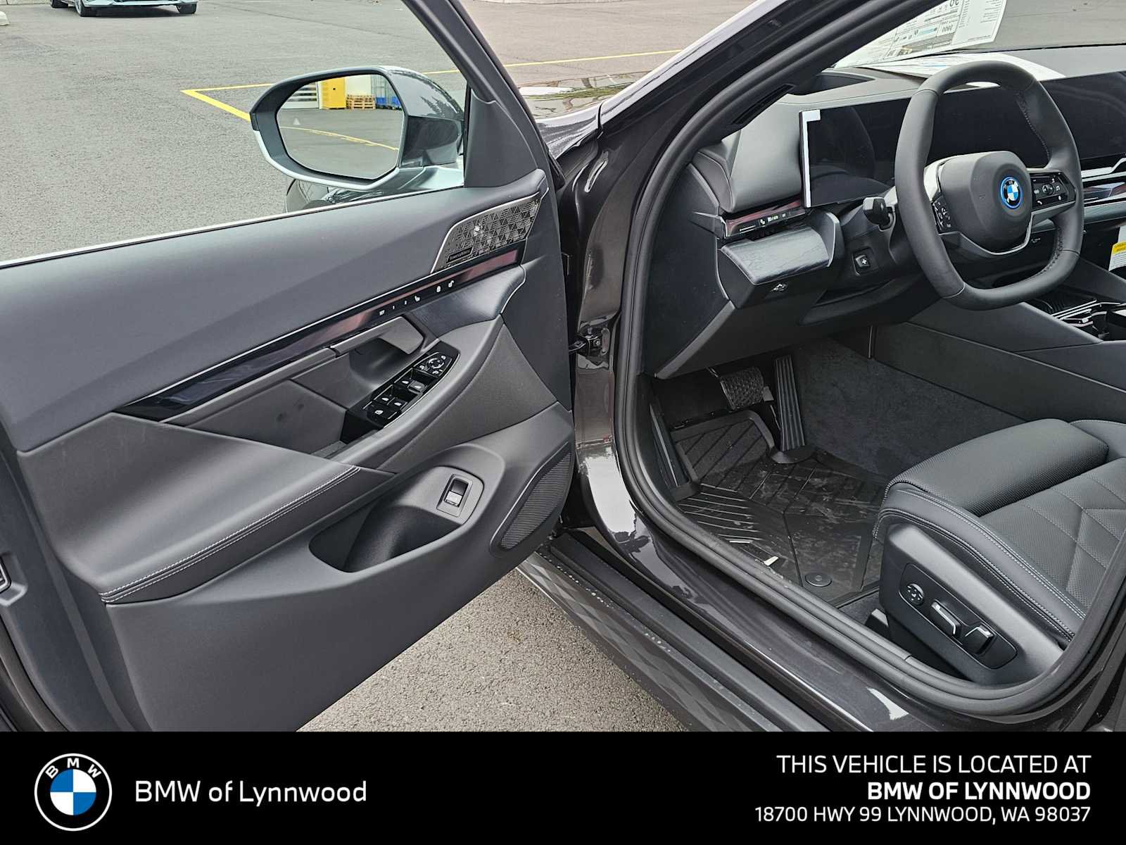 New 2026 BMW i5 eDrive40 AWD/4WD image 19