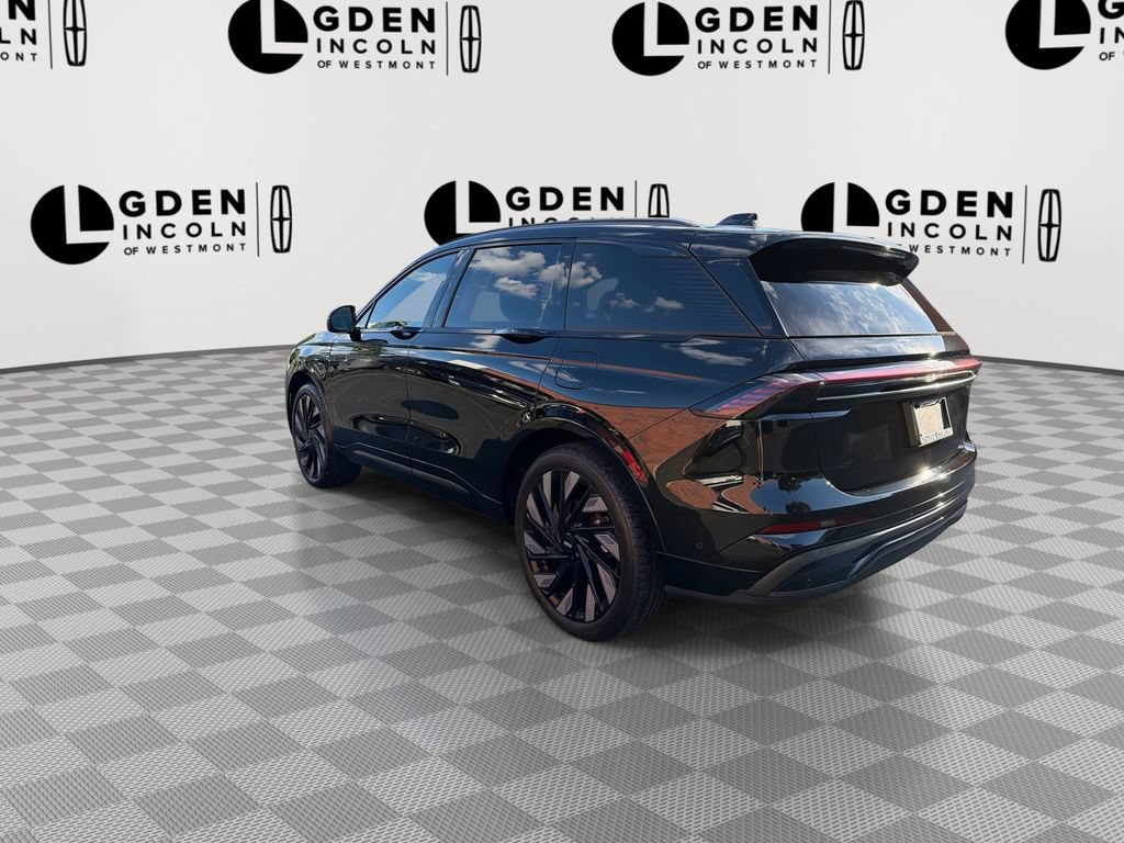 Used 2024 Lincoln Nautilus Reserve w/ Equipment Group 202A AWD/4WD image 6