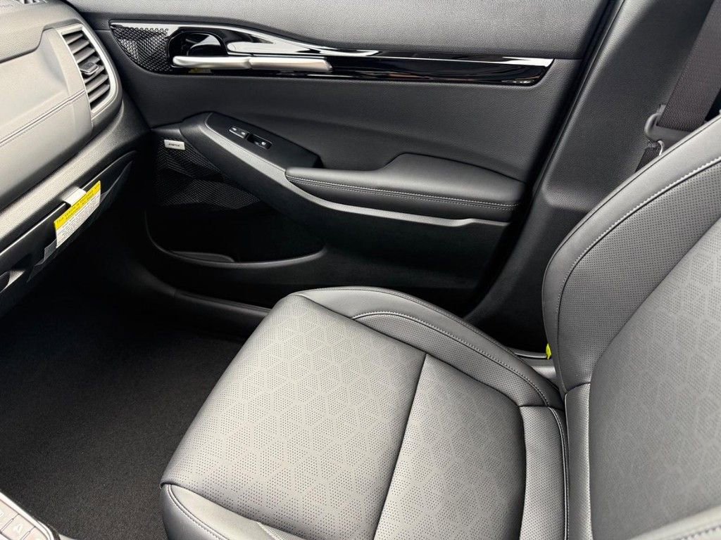 New 2026 Kia Seltos SX w/ SX Sunroof Package image 17