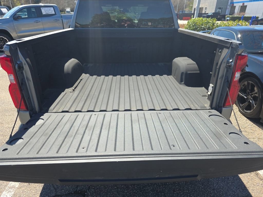 Used 2021 Chevrolet Silverado 1500 Custom w/ LPO, Dark Essentials Package image 13