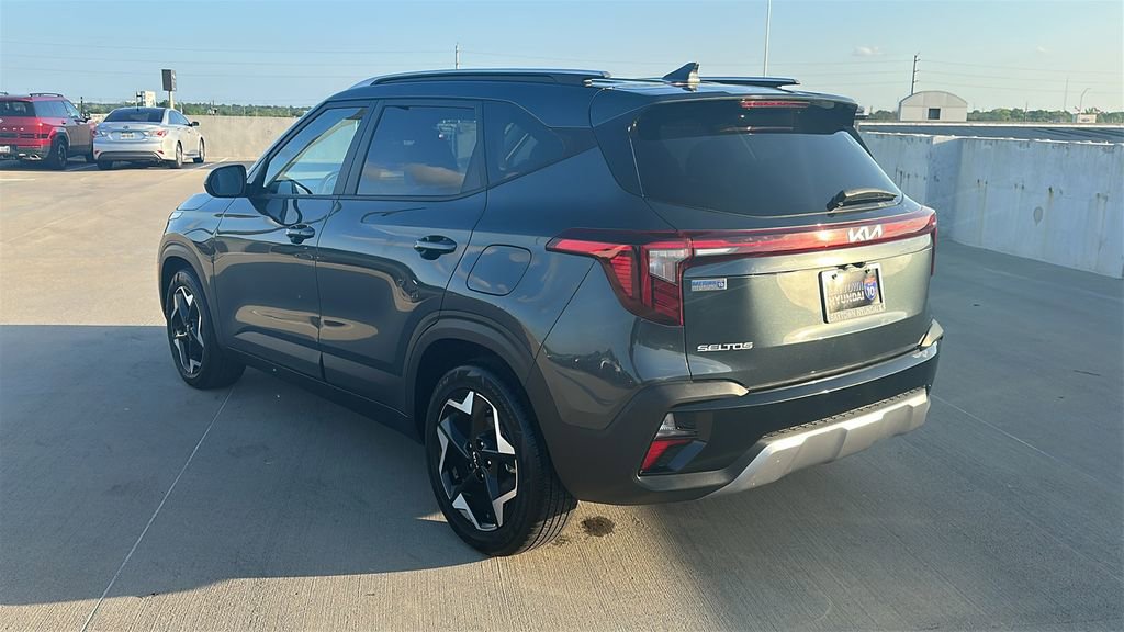 Used 2025 Kia Seltos S FWD image 10