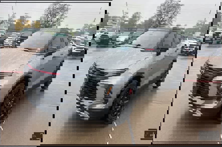 Used 2023 Chevrolet Blazer LT w/ Convenience Package FWD image 4