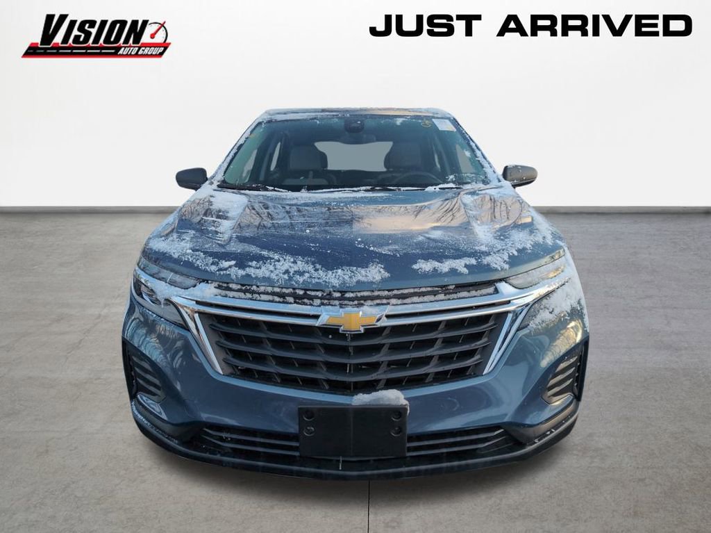 Used 2024 Chevrolet Equinox LS w/ Driver Confidence II Package image 2
