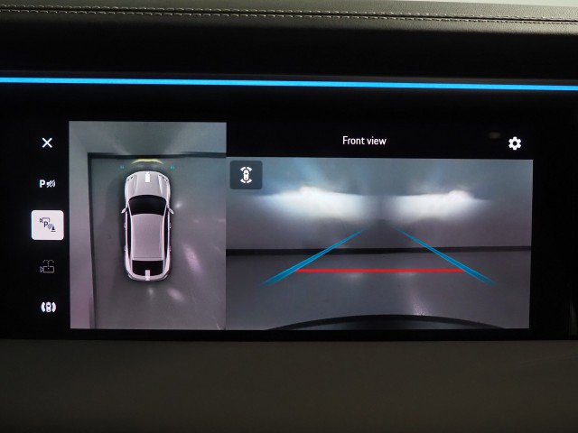 Used 2024 Porsche Macan 4 Electric image 31