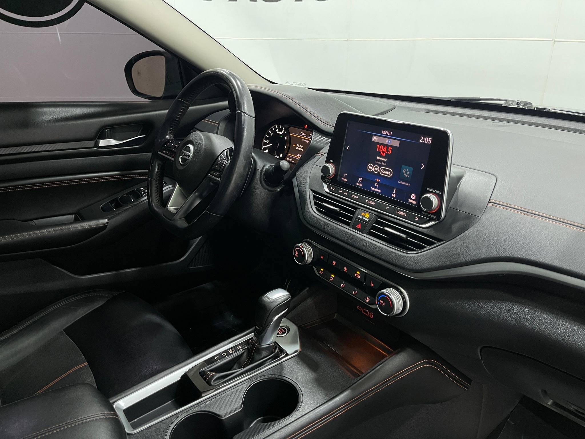 Used 2019 Nissan Altima 2.5 SR w/ SR Premium Package FWD image 17
