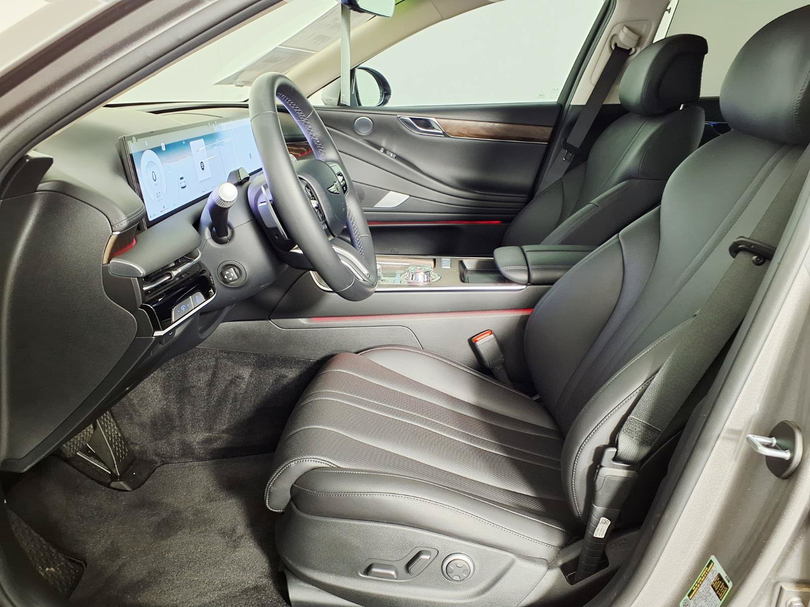 Certified 2026 Genesis G80 2.5T Advanced AWD/4WD image 17