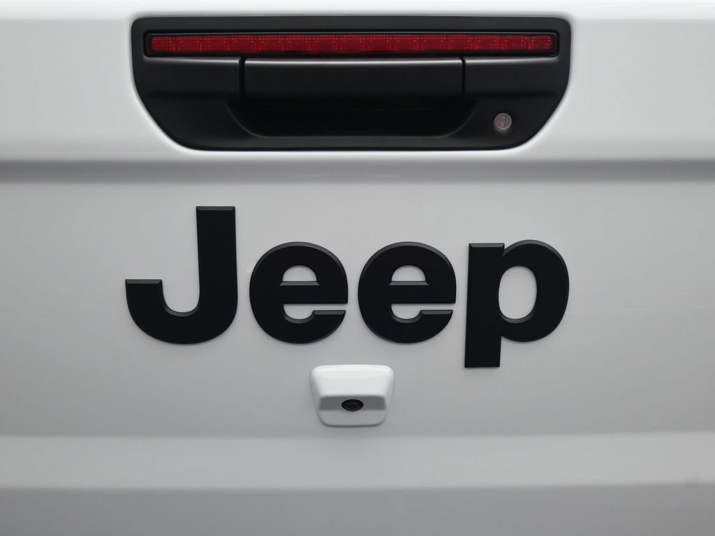 New 2025 Jeep Gladiator Sport image 29