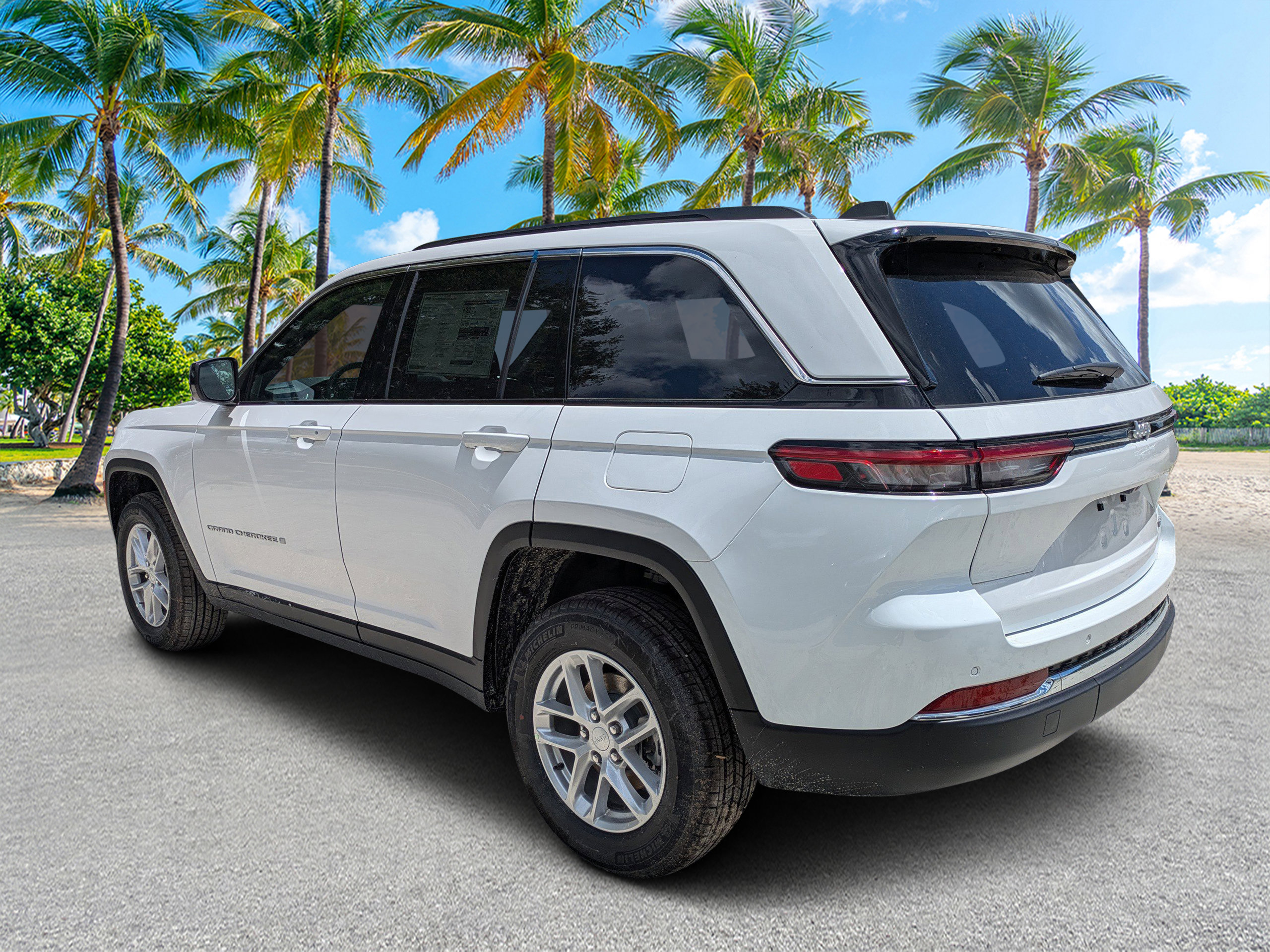 New 2026 Jeep Grand Cherokee Laredo X RWD image 5