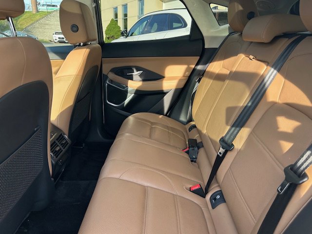 Certified 2022 Jaguar E-PACE SE image 17