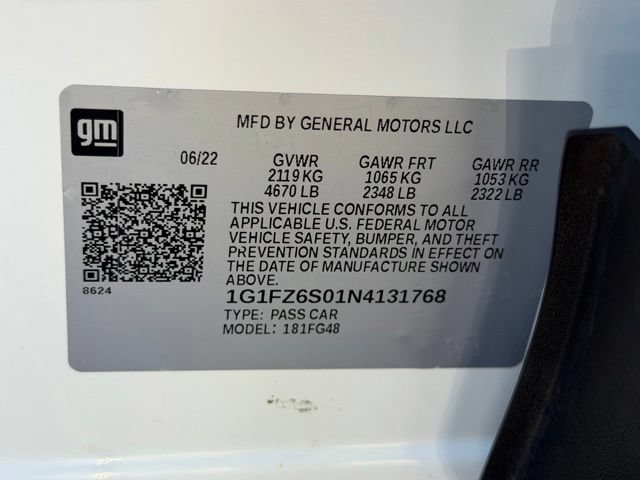 Certified 2022 Chevrolet Bolt EUV Premier w/ Sun & Sound Package FWD image 18