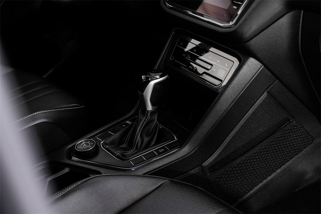 Used 2022 Volkswagen Tiguan SE image 23