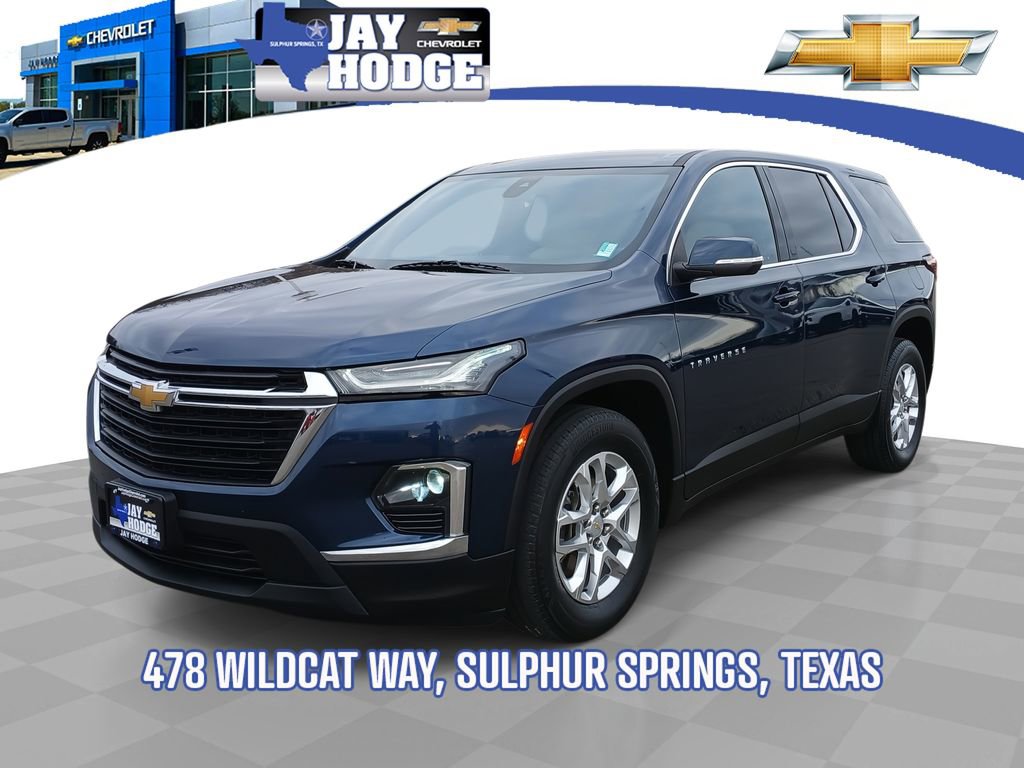 Used 2023 Chevrolet Traverse LS w/ Safety Package image 1