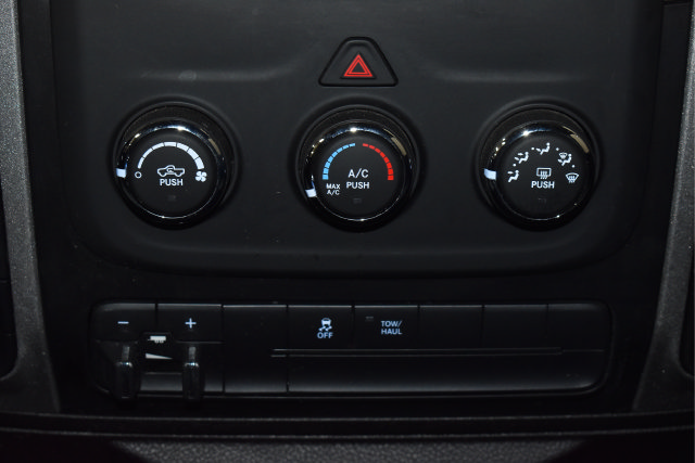 Used 2019 RAM 1500 Express w/ Express Value Package AWD/4WD image 29
