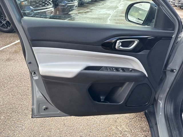 Used 2022 Jeep Compass Limited image 7