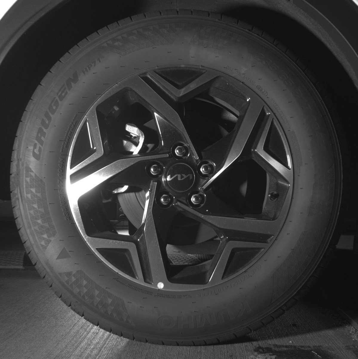 Used 2025 Kia Sportage LX image 12