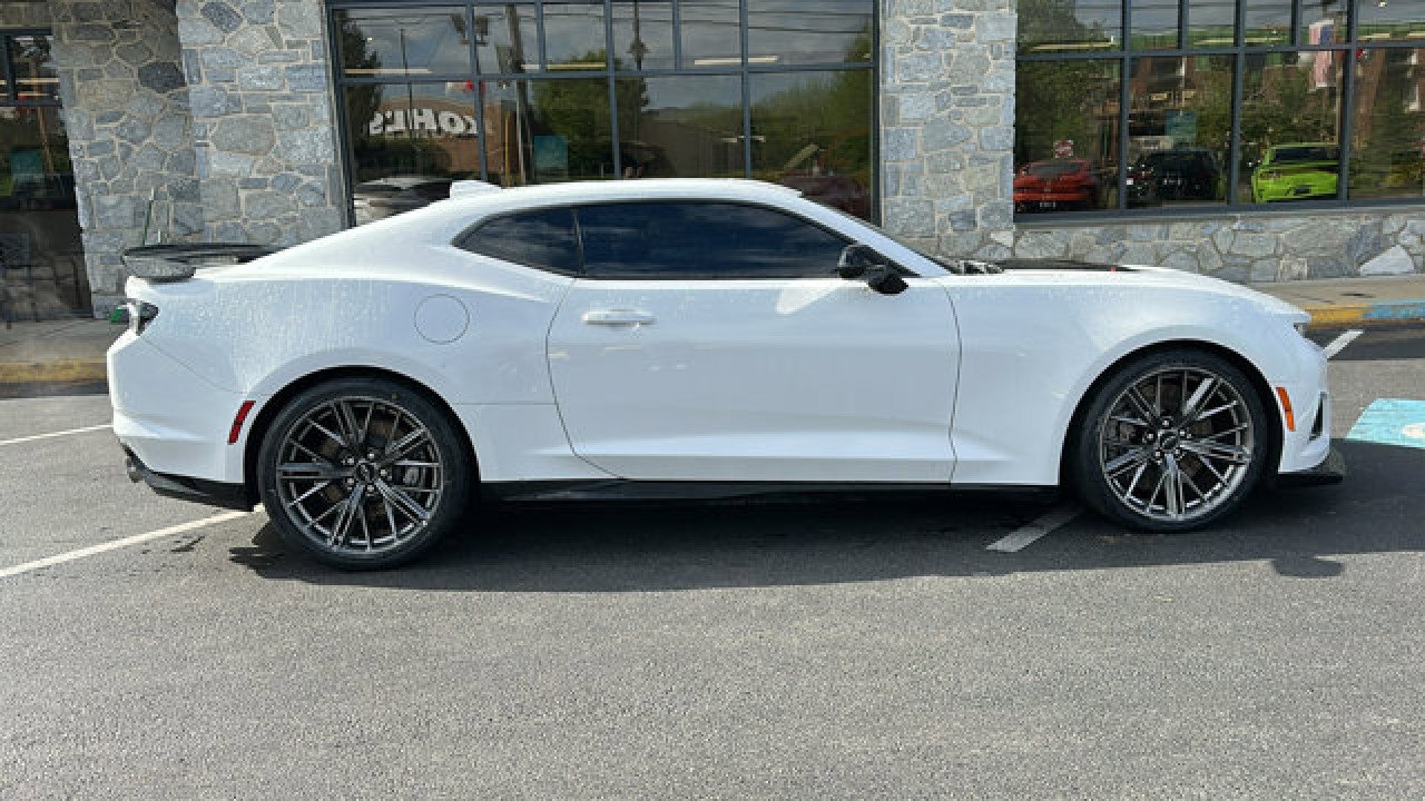 Used 2019 Chevrolet Camaro ZL1 image 29