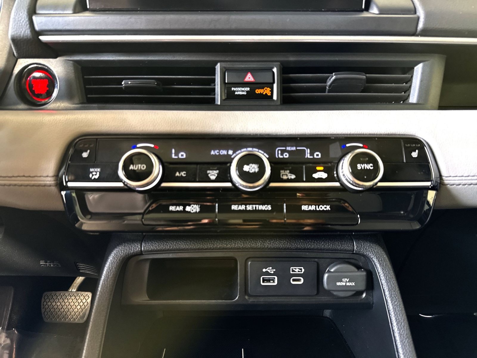 Used 2023 Honda Pilot Touring image 21