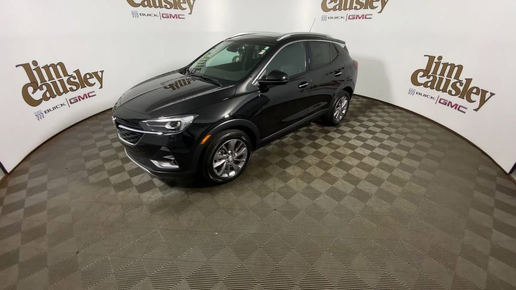 Used 2023 Buick Encore GX Essence w/ Experience Buick Package FWD image 4