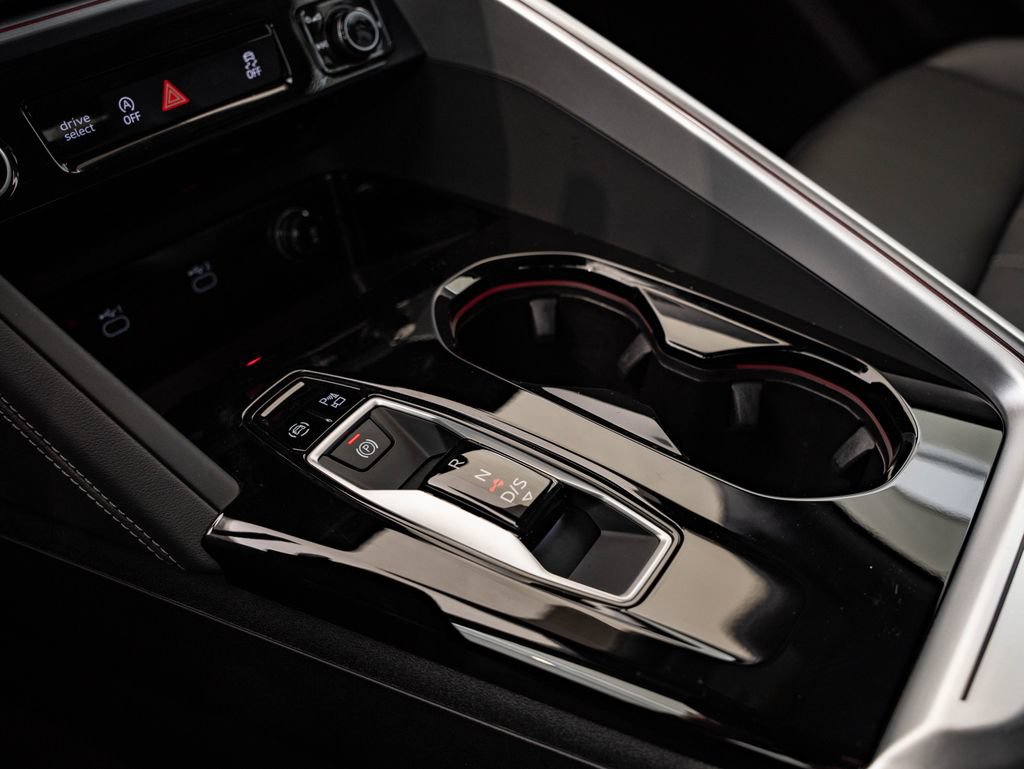 Certified 2025 Audi Q5 Premium Plus w/ Premium Plus AWD/4WD image 35