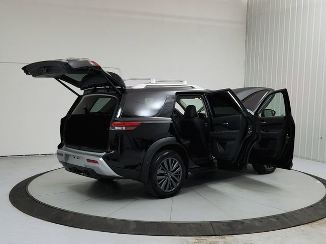 Used 2025 Nissan Pathfinder SL w/ SL Premium Package image 15