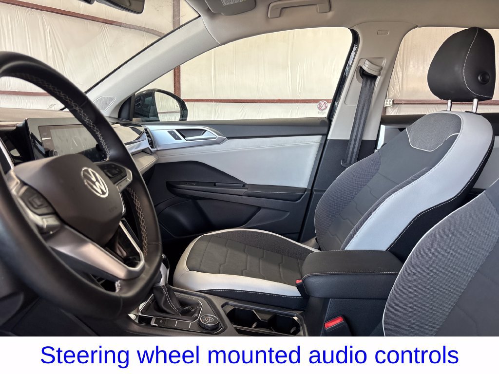 Used 2025 Volkswagen Taos SE AWD/4WD image 25