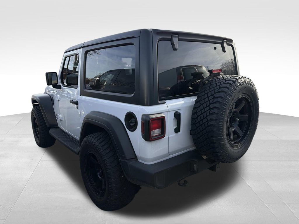 Used 2021 Jeep Wrangler Sport S image 4