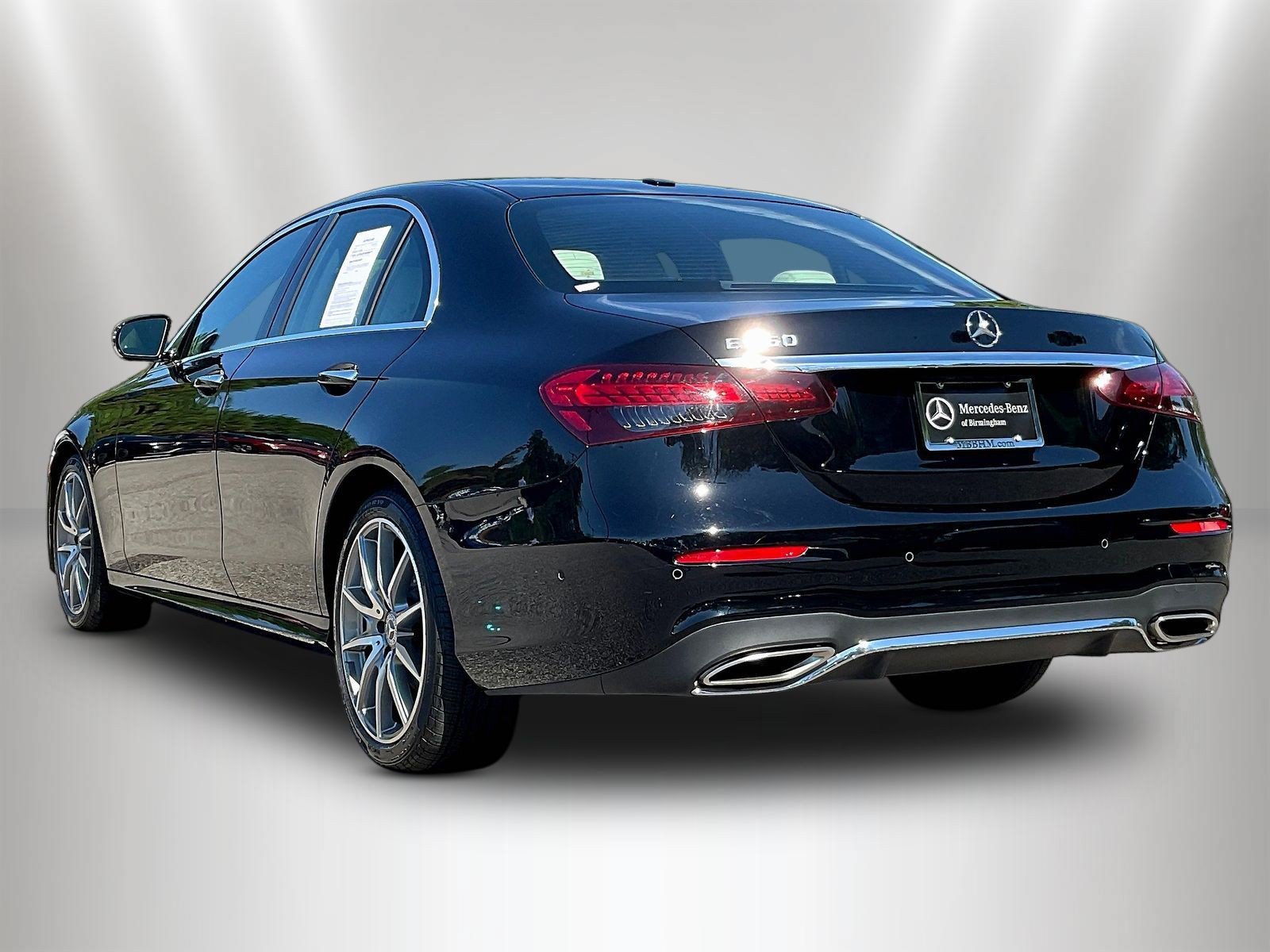 Used 2022 Mercedes-Benz E 350 Sedan image 5