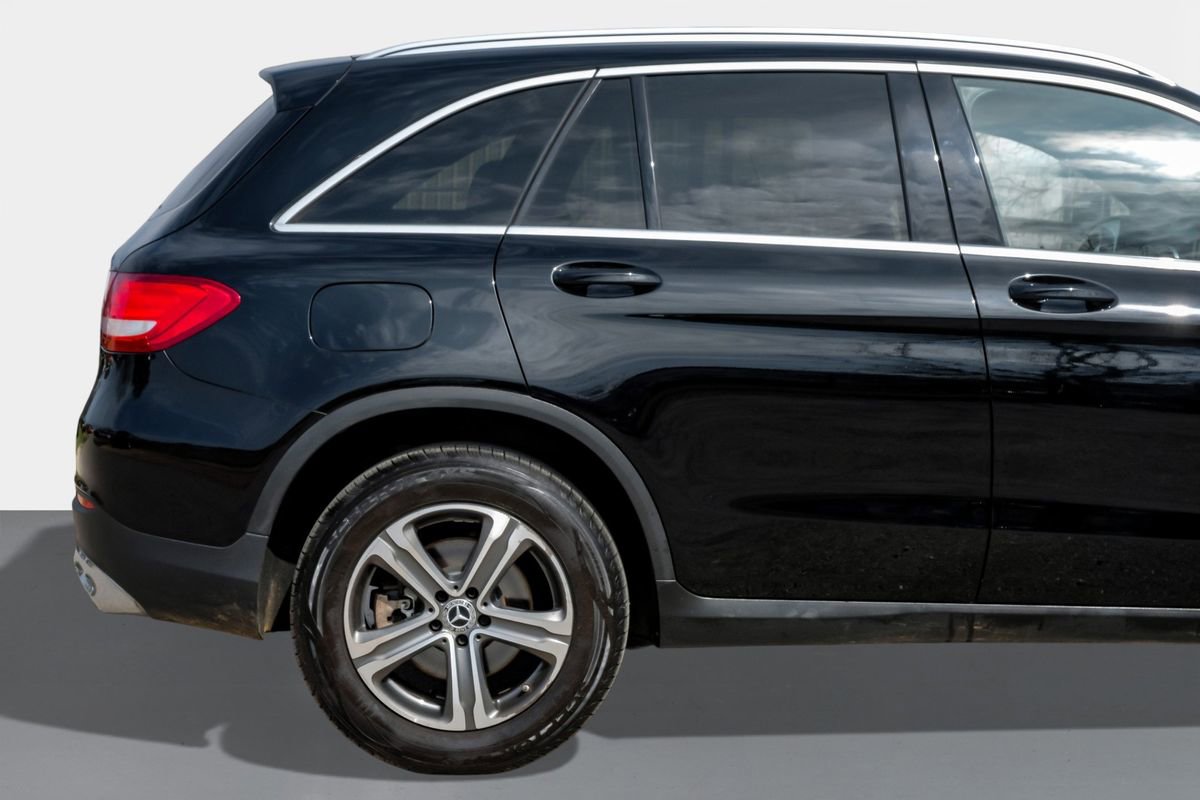 Used 2019 Mercedes-Benz GLC 300 image 6