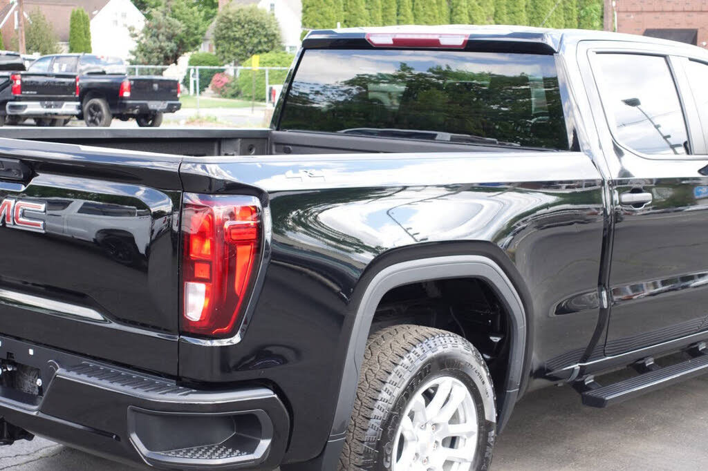 Used 2023 GMC Sierra 1500 Pro w/ Pro Value Package AWD/4WD image 12