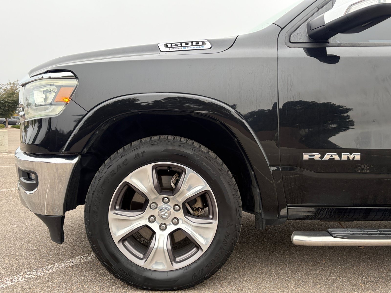 Used 2021 RAM 1500 Laramie AWD/4WD image 11